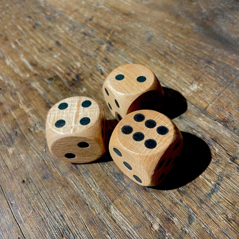 dés en bois 25mm